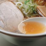 日高屋の中華そばはスープにもこだわっている
