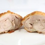 断面を見ると肉を丸めたのがよくわかる