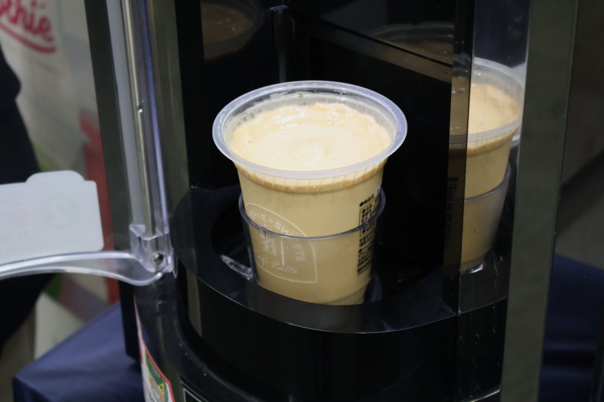 セブン-イレブンのスムージーの機械の使い方