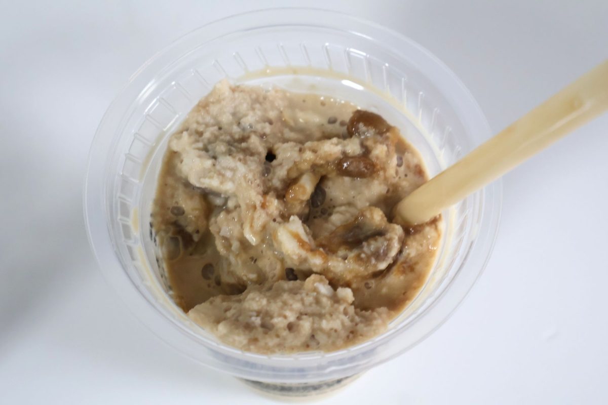 シャリシャリ食感のカフェラテスムージーが完成