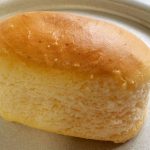 しゅわっと軽い食感のスフレは、どこか懐かしさを感じる優しいチーズの味わい