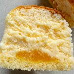 まろやかな甘さの後にくる、レモンの爽快感がたまらない大人のためのスイーツです
