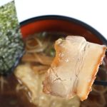 チャーシューはじゅわっと脂感がある