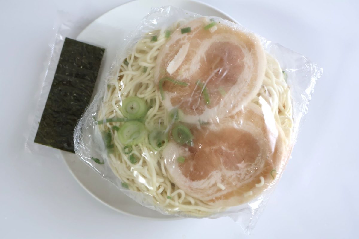 同じくこれを鍋で加熱するだけで水も具材も足す必要はない