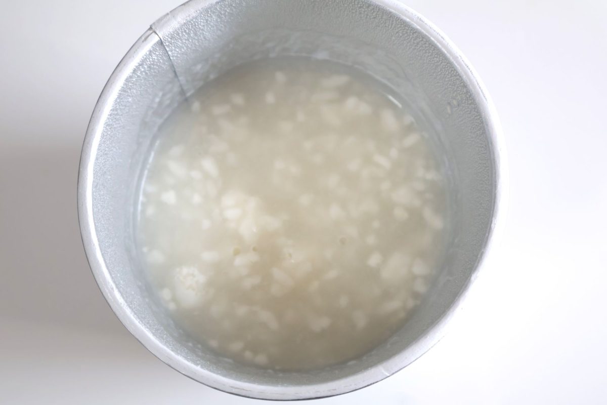 水分多めのとろみのあるおかゆ