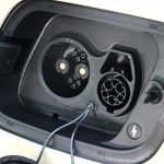 急速充電はCHAdeMOに対応していて、普通充電ももちろん可能。一充電あたりの走行可能距離は約500km