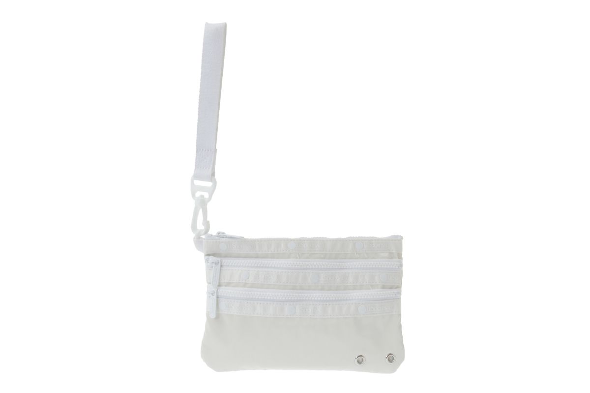 レスポートサック「3-ZIP COSMETIC w/ STRAP」￥8,910