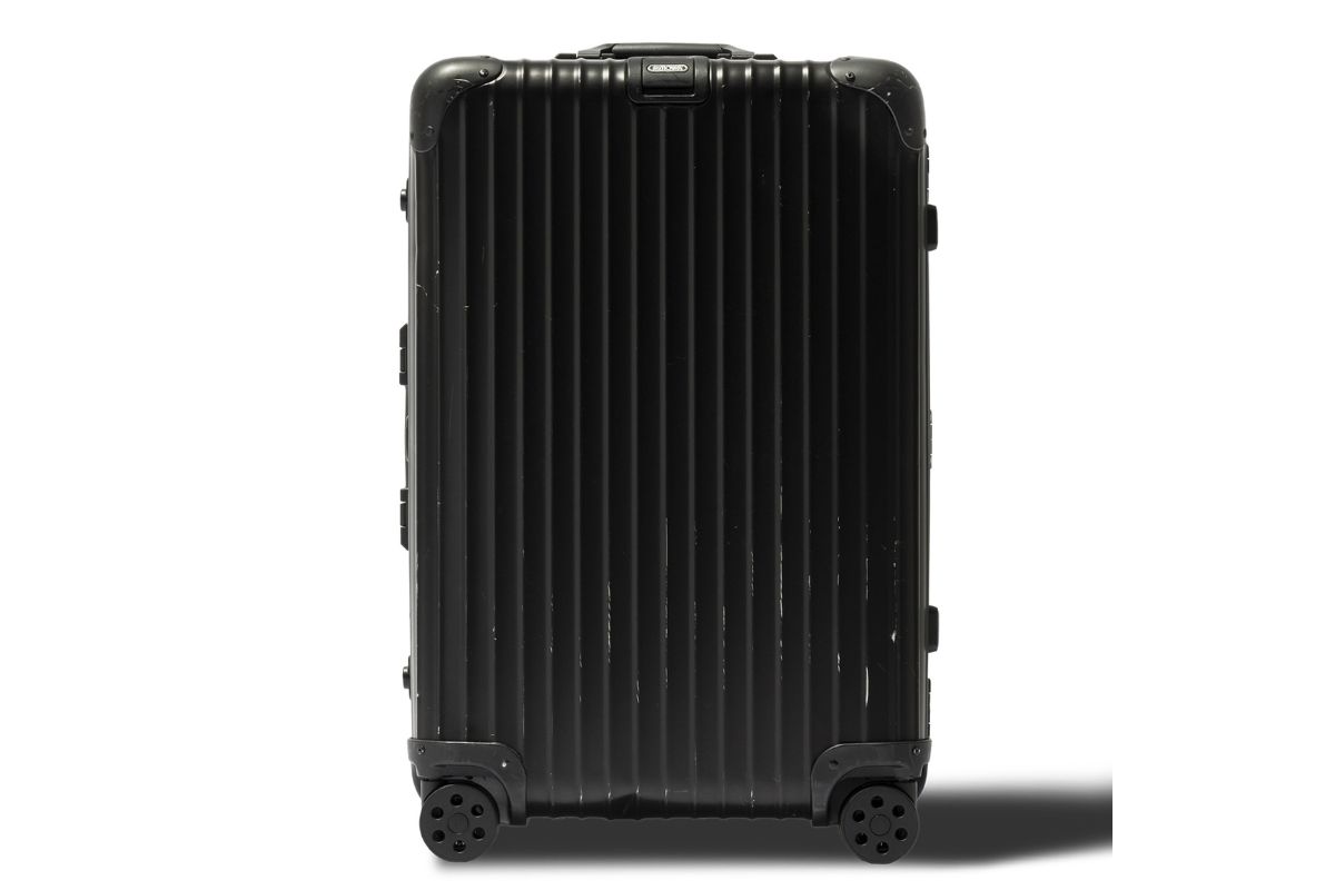 リモワ「Topas Check-in M Black 2015年製」￥132,000
