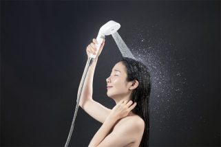 「頭皮の皮脂汚れ専用モードでしっかり洗浄！」アイリスオーヤマの理美容機器ブランド・ミコラ“ウルトラファインバブル クレンジングシャワーヘッド”に大注目