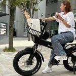 オプションのかご等を装備すれば買い物等も快適に