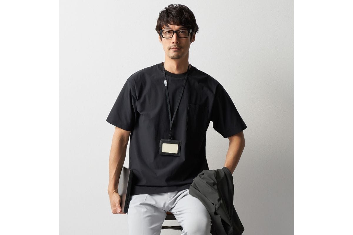オリヒカ「TECHLIGHT-T®半袖シャツ」￥4,389