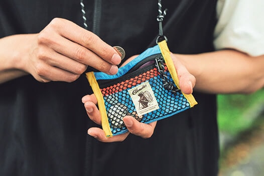 COBMASTER COB CAN WALLET　「ジップ付きゆえ貴重品も安心」