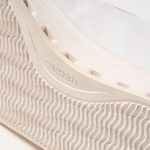 リーガル コートスニーカー GORE-TEX SURROUND　「ソールからも蒸れを放出」