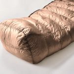 フットボックスを通常モデルより大きく設定し、ダウンを多めに封入