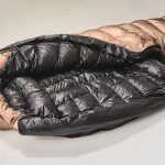 ファスナー裏にダブルドラフトチューブを設けることで、ここから冷気が侵入してくるという弱点を克服