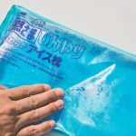 冷凍庫で一晩冷やすだけで使えて、冷却効果は4～8時間持続する