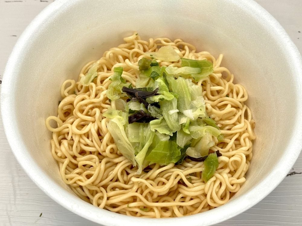 マルタイ 博多屋台焼ラーメンとんこつ味／決してデフォルメされていない素直な豚骨臭に賛否はありますがこれが「THE九州」