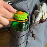 サイドポケットにはナルゲンボトルがジャストフィット
