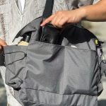 少し大きめのフロントポケットが２つ完備