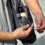 サイドポケットはペットボトルやタンブラーを入れるのに最適