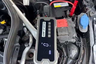 「1台4役でバッテリー上がり不安ゼロ」モバイルバッテリーとしても使える！車に必携レベルの超万能ジャンプスターターを徹底解説