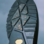 ソールにはVibram社の最新技術が使用された、Arctic Grip All Terrain SOLEを使用