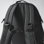 厚みのあるショルダーハーネス