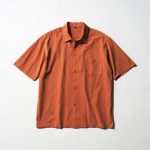 毛玉になりにくいピリング加工と、ハンガーで干した時に型崩れしにくいという２つの機能も備えている