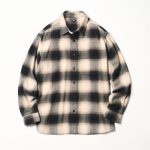 ユニクロのシャツ