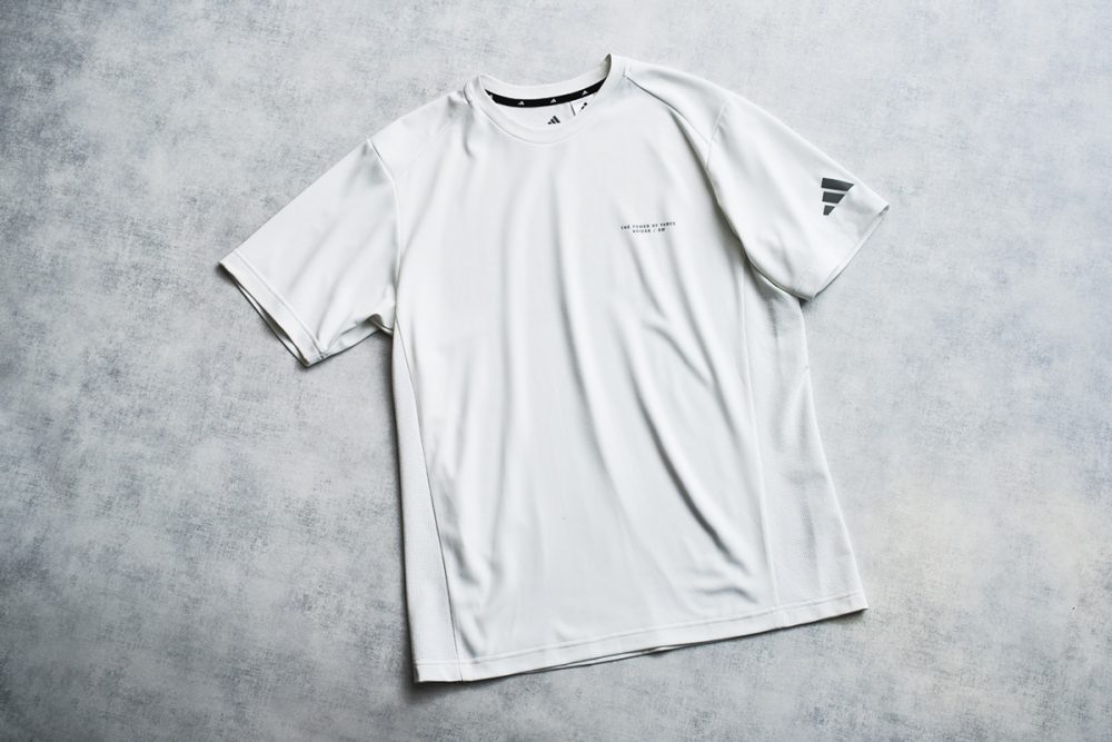 アディダス アダプテーション レギュラーフィット 半袖Tシャツ ￥5,170