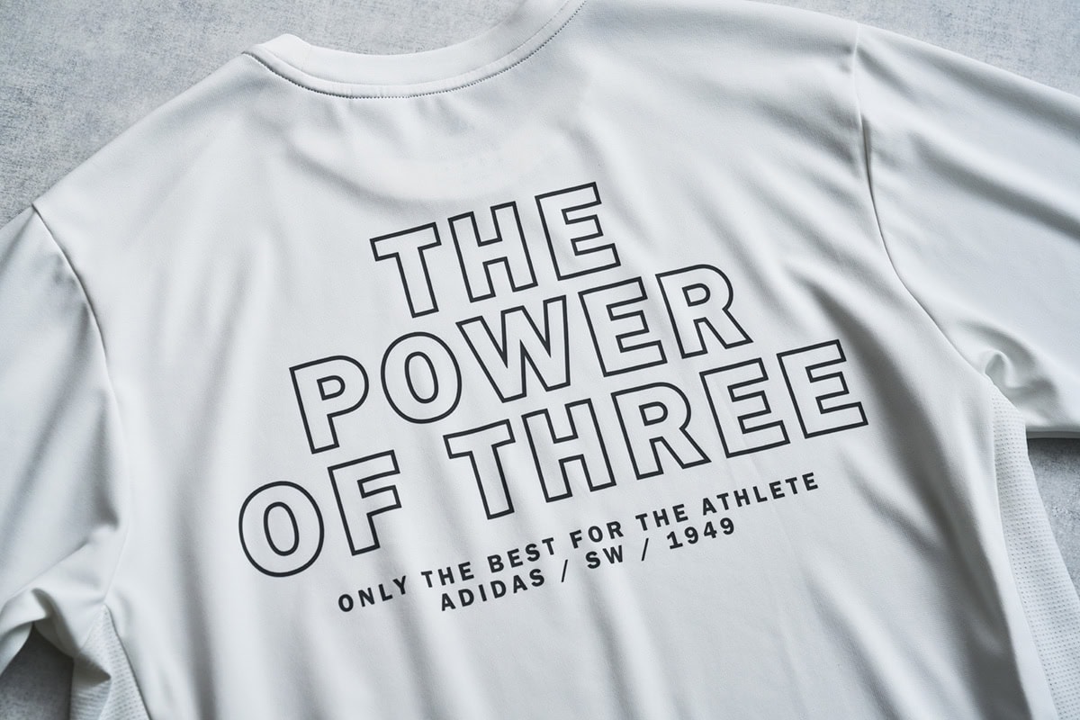 背面には、アディダスのスリーストライプスに由来する「THE POWER OF THREE」のグラフィックをプリント
