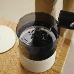 タンク容量はたっぷり5リットルで、開口部が大きいから水を簡単に注ぐことができます