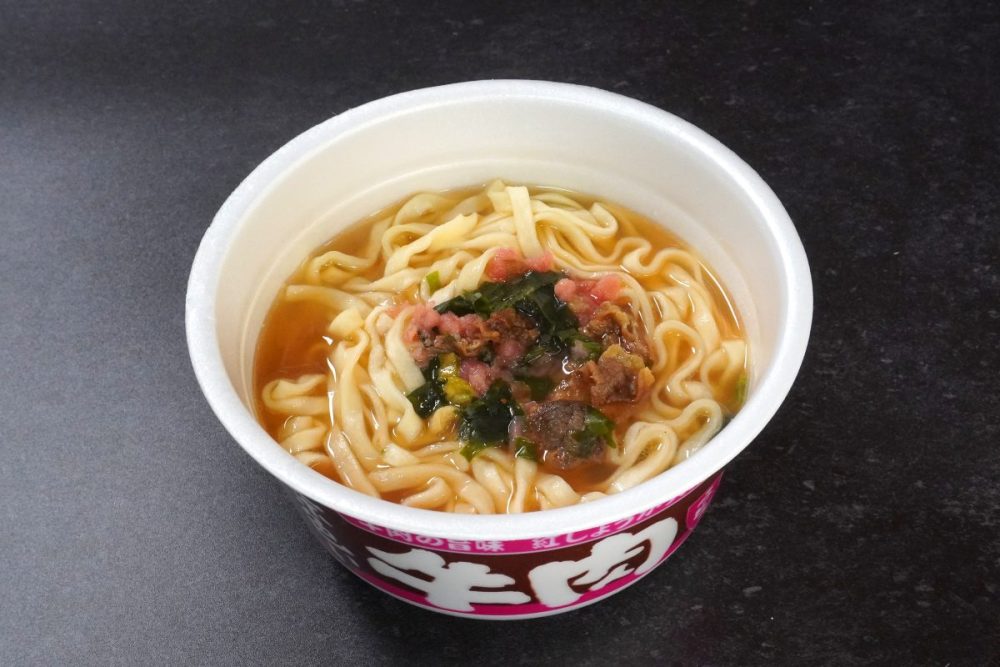 東洋水産「マルちゃん　茶色い牛肉うどん」