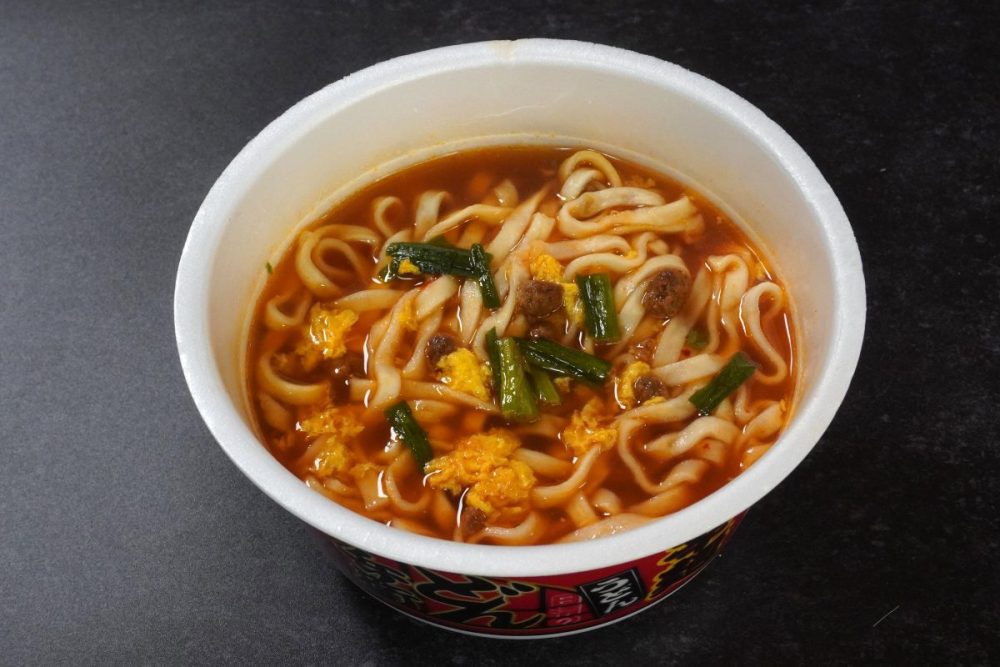 日清食品「日清のどん兵衛 辛麺」