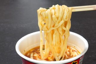 「ガチで激うまだったカップ麺」グルメライターが食べてよかった“カップうどん”ベスト3杯【1位は唐辛子とニンニクがクセになるウマ辛麺】2024年8月後半編