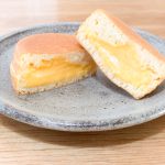 レンチンした熱いカスタードクリームは、もしかして好みが分かれる味かも