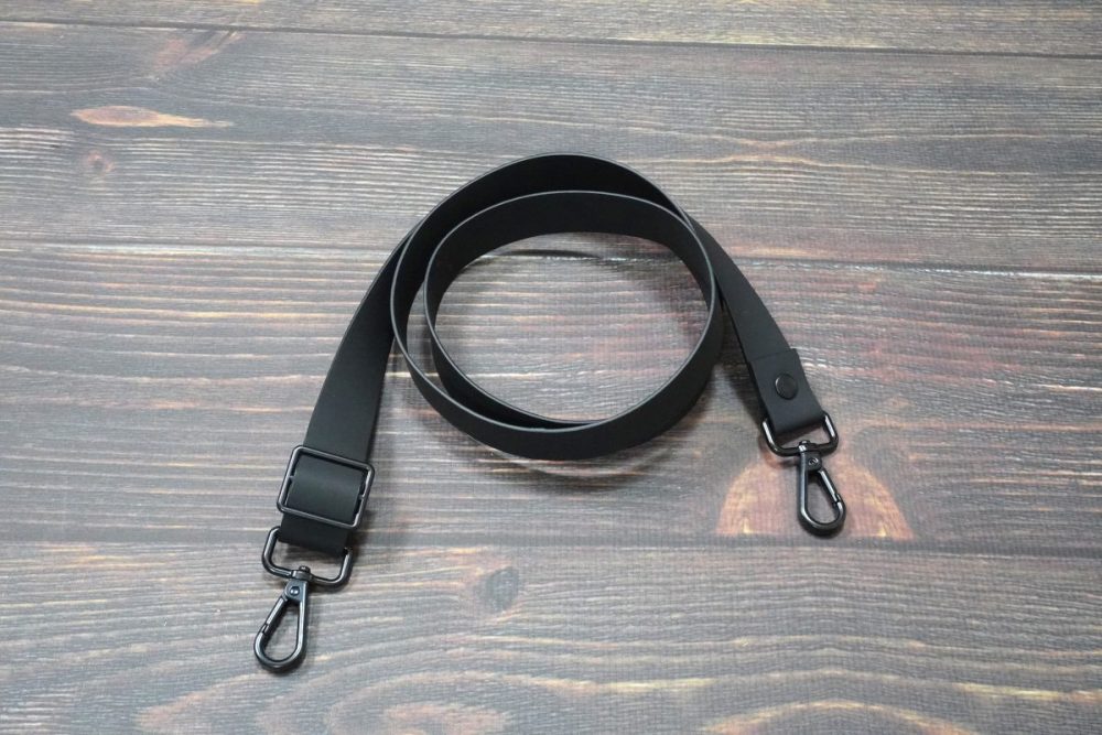 無印良品
自由に組み合わせられるストラップ