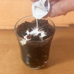 ミルクを加えることで、安心安定のどこにでもあるコーヒーゼリーとなります