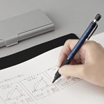 落ち着いた軸色とマットな質感で上質感のあるデザインに仕上げている