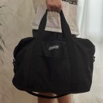 手持ちとショルダーの２WAY仕様