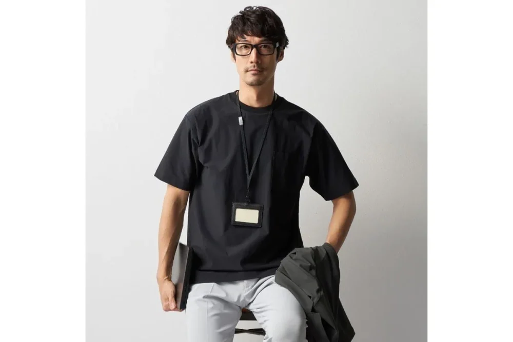 第2位　「酷暑も無敵の高機能Tシャツ」オリヒカのビズT“TECHLIGHT-T”には多様化する仕事服の悩みも解消する工夫がたっぷり！