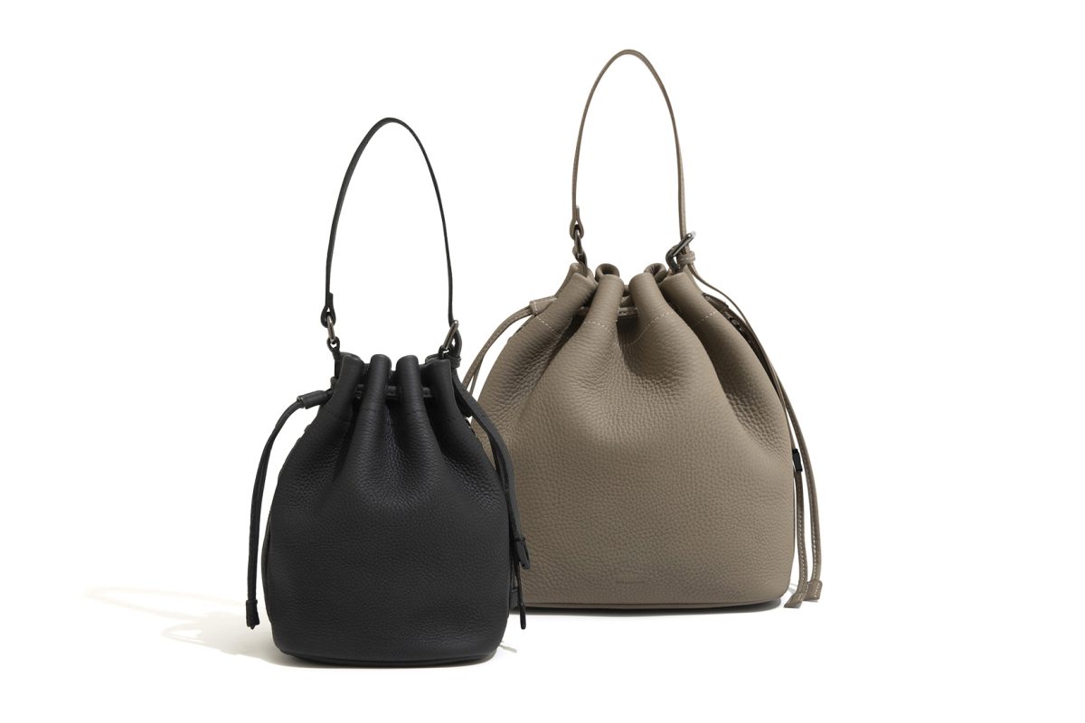アントラック「キンチャクS」￥33,000／W14×H23×D14㎝
アントラック「キンチャクM」￥36,300／W22×H26×D12㎝