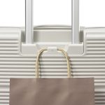 サムソナイト「パラリュクス スピナー55 EXP」￥44,000～55,000／3サイズ展開（55ℓ、67ℓ、75ℓ）／3色展開（ブラック、ストーングレー、オリーブ）