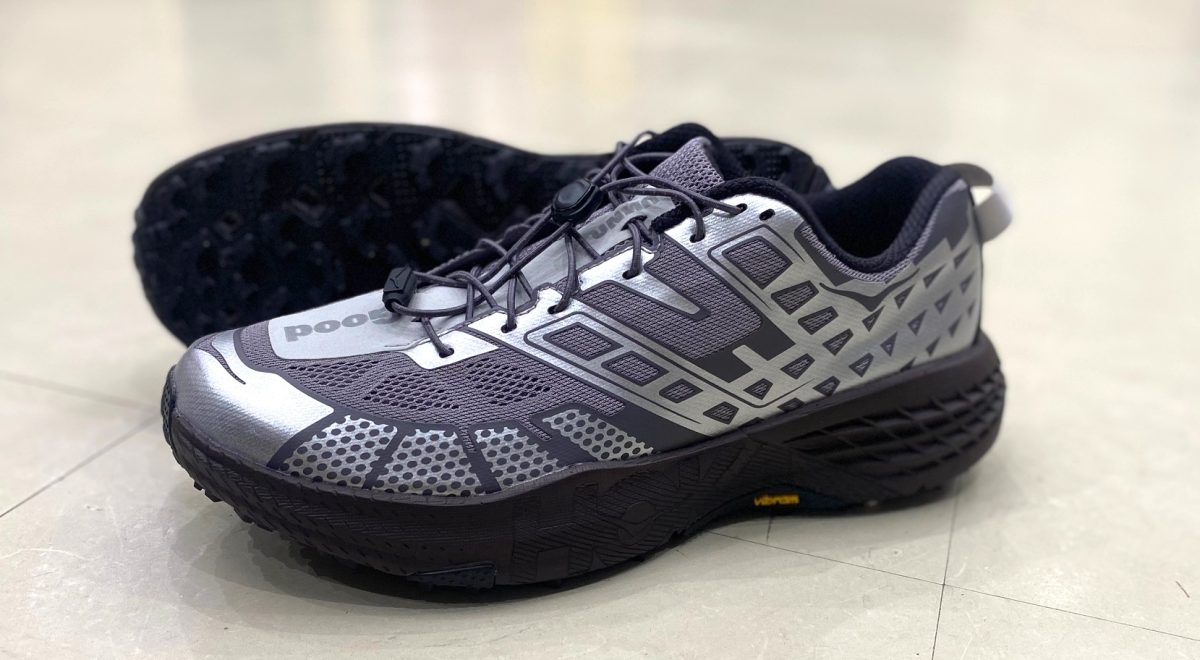2025秋の相棒スニーカー」UNNA流・HOKA Speedgoat 2をエディター