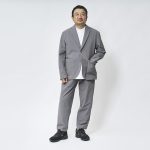 ニューバランス エヌビー グレー シングルジャケット ￥24,970（税込） エヌビー グレー テーパードパンツ ￥18,920（税込）
