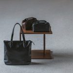 　【一枚革の大人バッグ】ガンゾ「サケット」がフルモデルチェンジ！A4サイズのトートなど5型をラインナップ