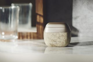 【常識を変えた一台】なぜ“直感的に剃りやすい”のか？ラムダッシュ「パームイン」の使い勝手がよすぎる！／No.1モノ雑誌編集長のお墨付き『コレ買いです』Vol.134