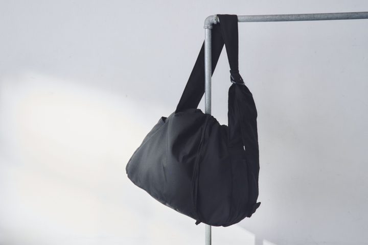 【優秀モノの最有力候補】ユニクロ：シー“高見え”ショルダーバッグのコスパに驚き／No.1モノ雑誌編集長のお墨付き『コレ買いです』Vol.131