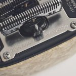 本体に70周年記念モデルである証を刻印