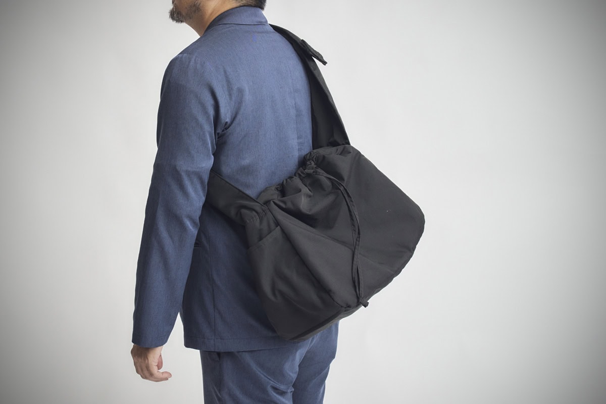 ユニクロ ソフトパフィーショルダーバッグ ￥2,990（税込）